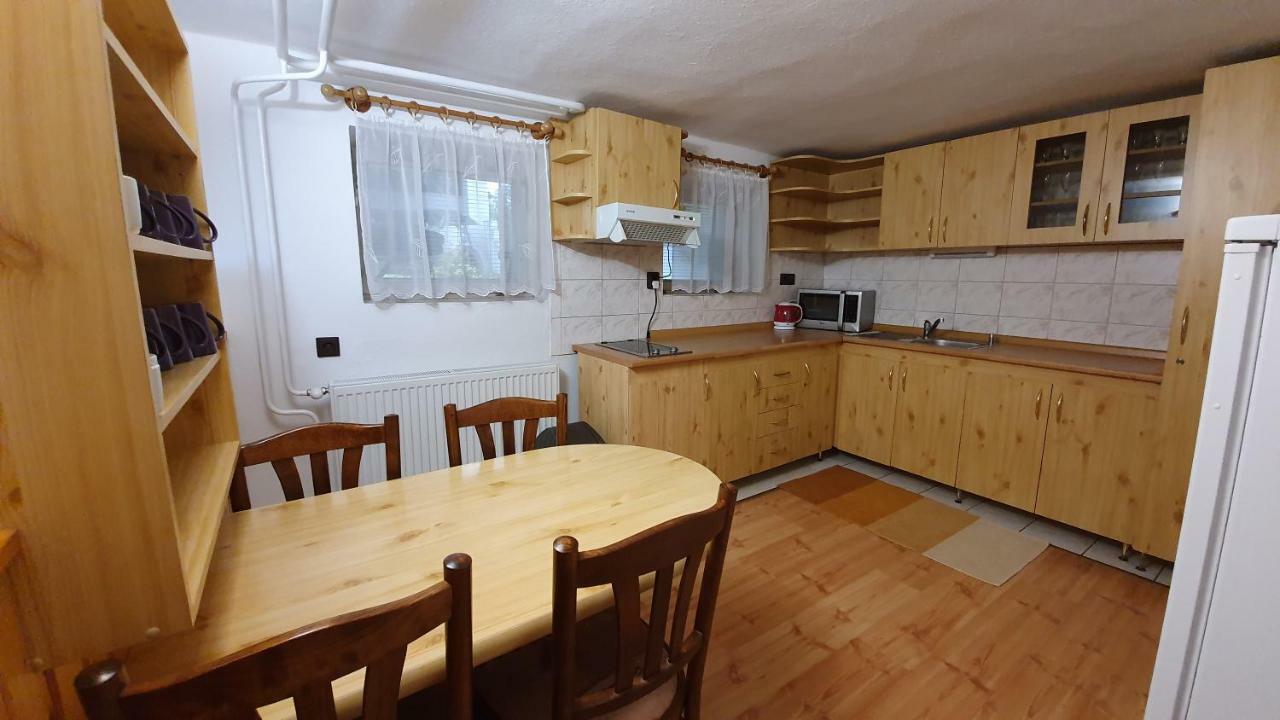 Apartmany Anna Бешеньова Екстер'єр фото